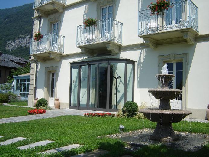 Hotel Lario Mezzegra ภายนอก รูปภาพ